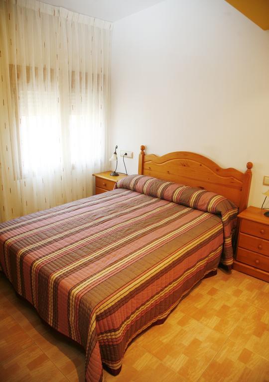 Hostal Cuatro Esquinas เอเฆอา เด ลอส กาบาเยรอส ห้อง รูปภาพ