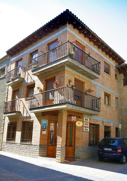 Hostal Cuatro Esquinas เอเฆอา เด ลอส กาบาเยรอส ภายนอก รูปภาพ